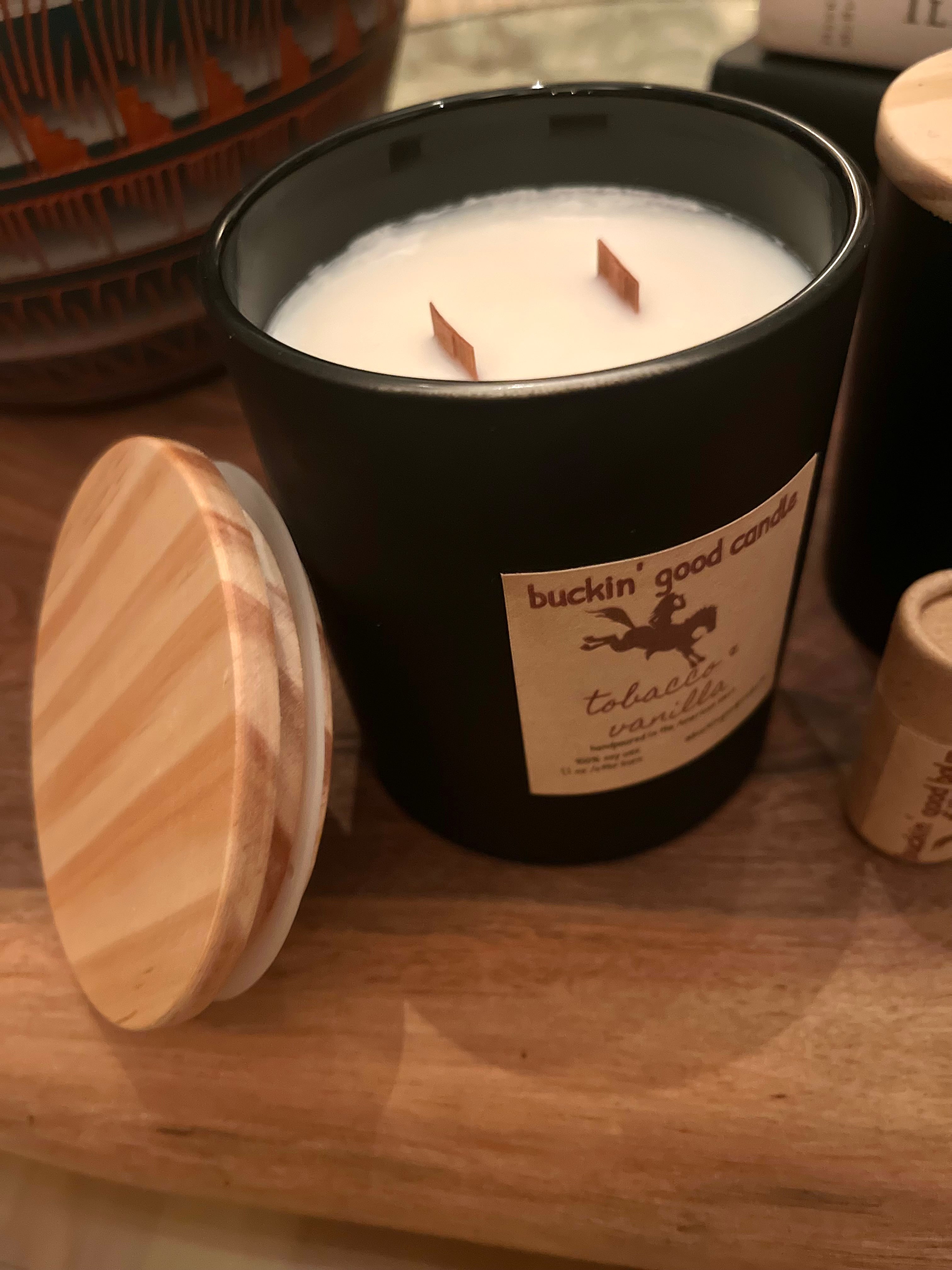 tobacco and vanilla (buckin' good candle)